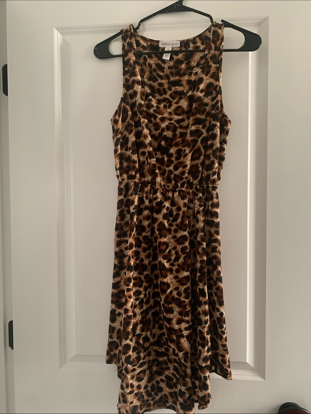 chic Brown and Black Leopard Print Top